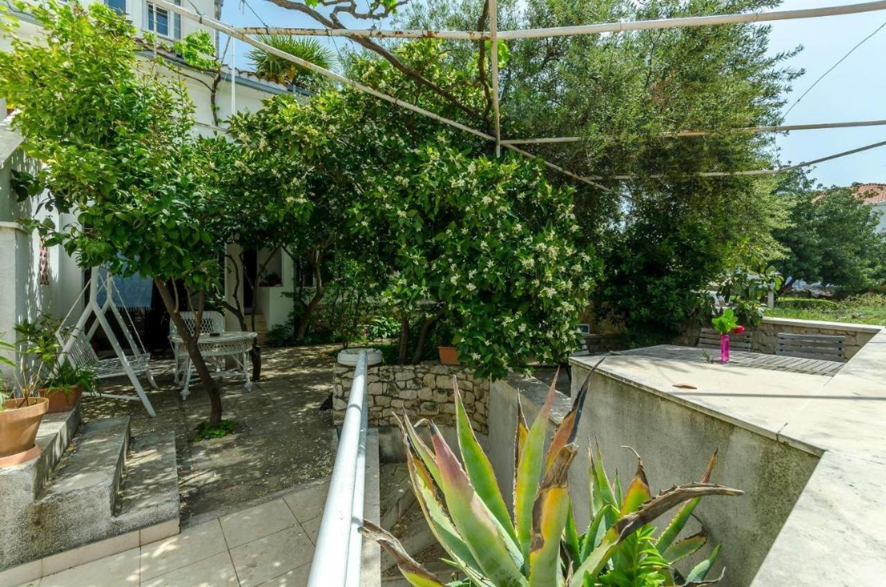Apartments Doria - 20M From Beach Trogir Exterior photo